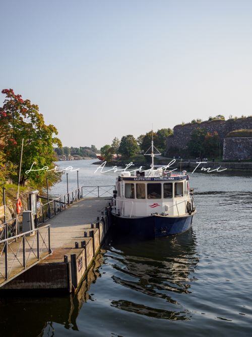 Suomenlinnan lautta kuvapankkikuva