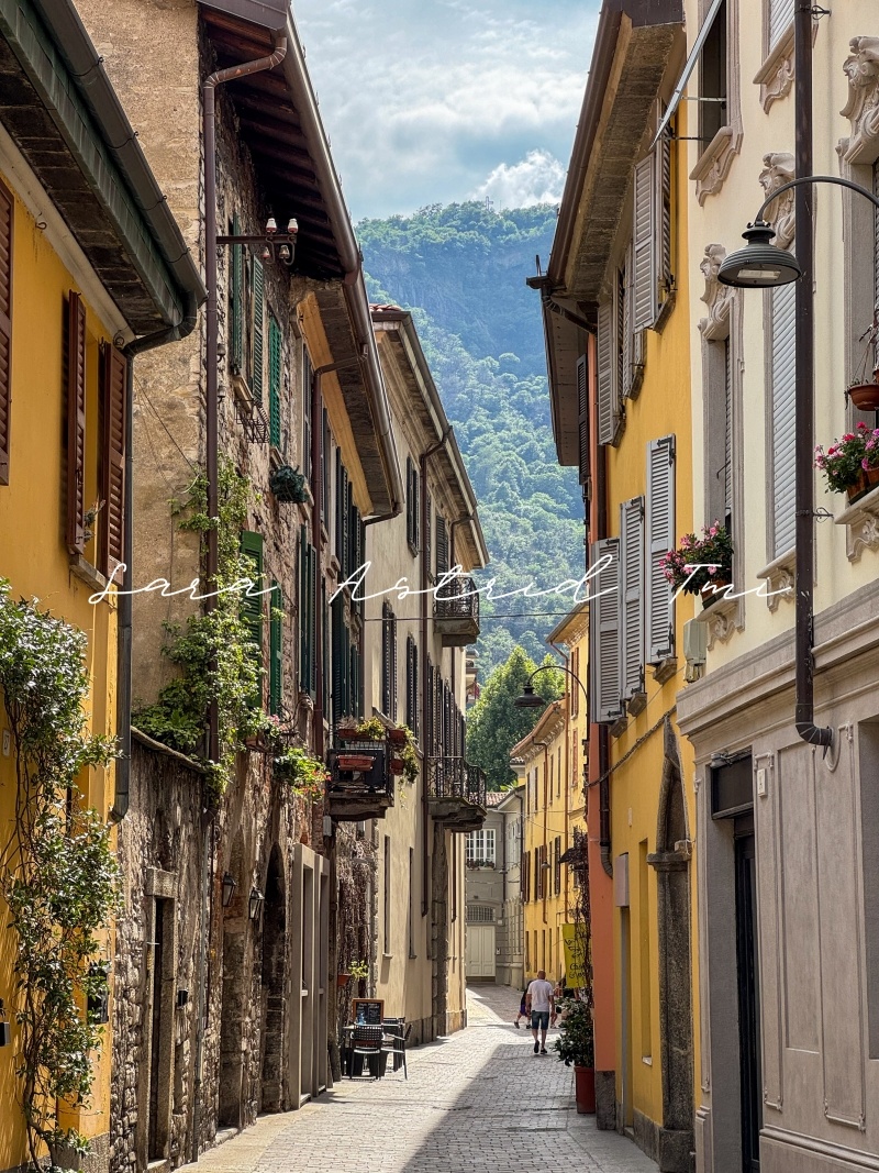 Como town stock photos